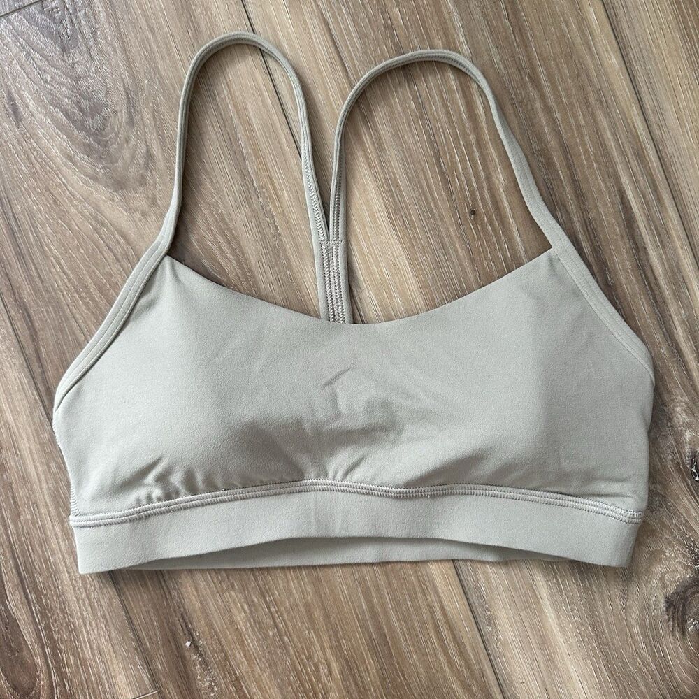 Lululemon Flow Y Nulu Sports Bra Light Support Size 6 Neutral/Light Beige